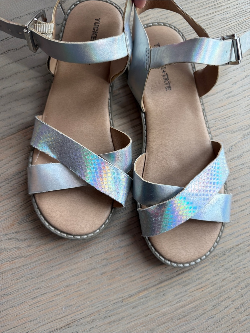 Tucker + Tate Iridescent Silver Girls' Cross-Strap Sandals Size 2